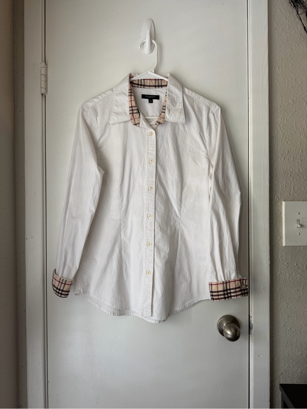 Burberry White Button-Down Shirt with Iconic Plaid Trim